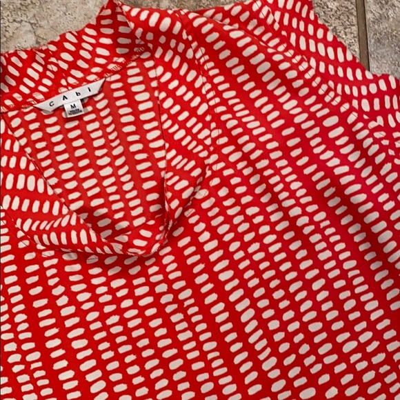 Super fresh red dot flounce shirt! - Picture 2 of 2